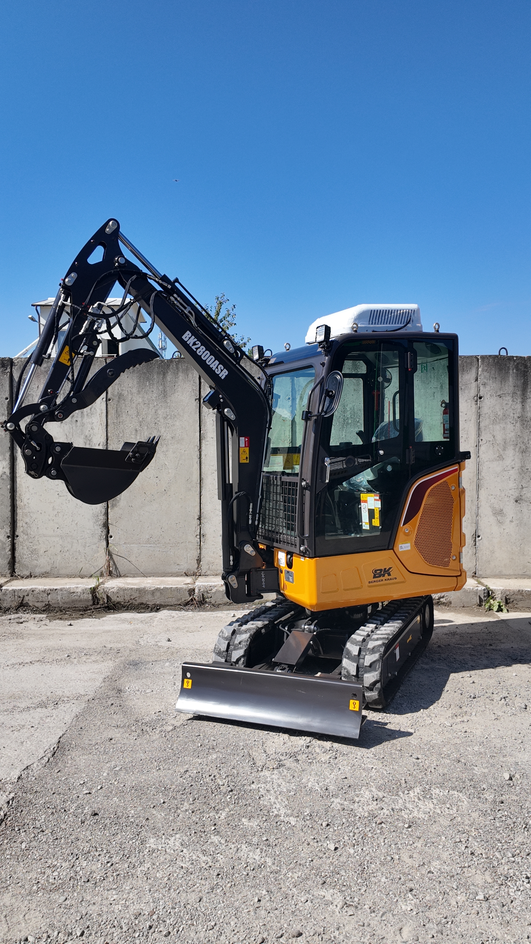 Minikoparka-Berger-Kraus-BK2800ASR_2026-6