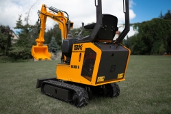 BK 800B Z ŁYŻKĄ 