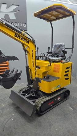 BK 900A z łyżką 
