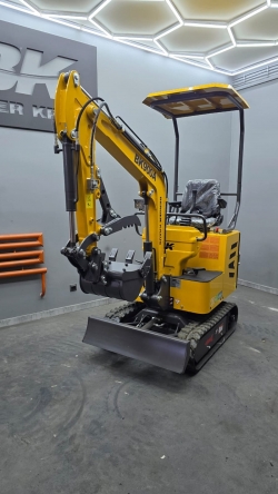 BK 900A z łyżką 